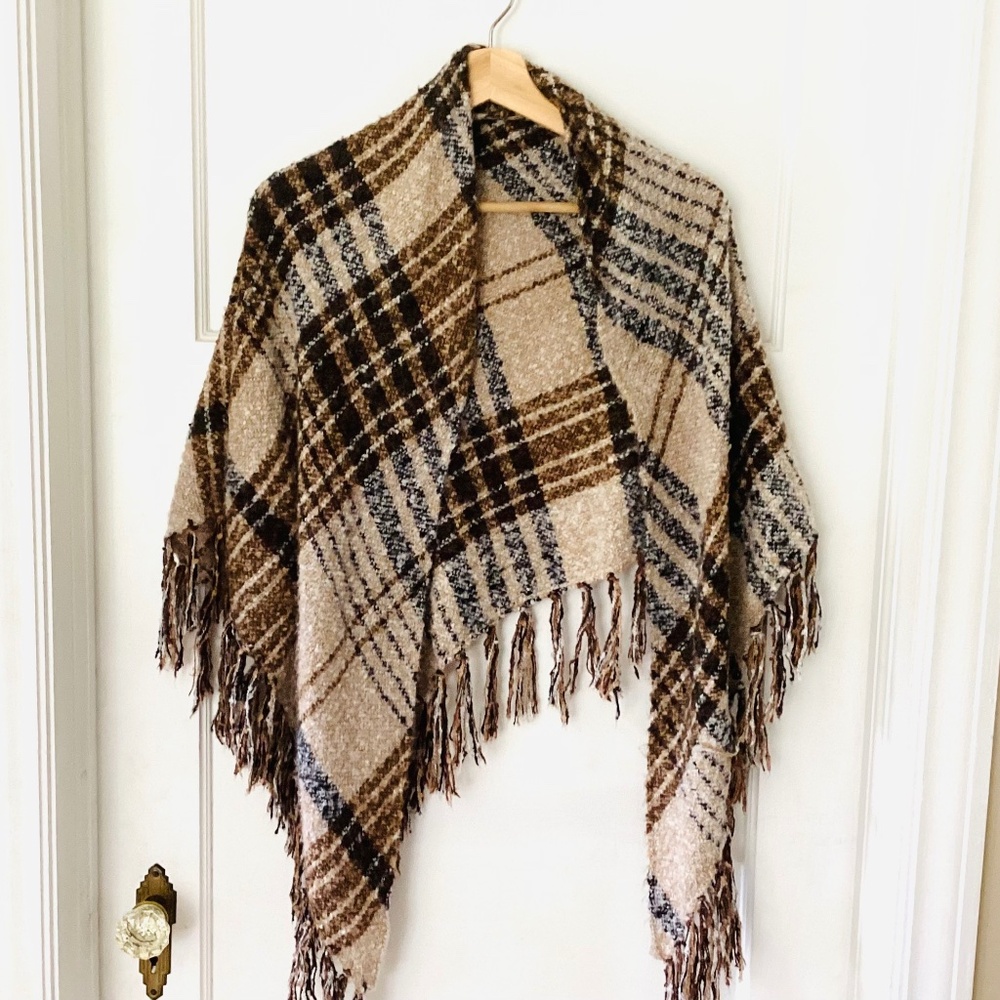 Triangle Plaid Shawl Scarf Fringe Boho Brown Taupe Soft Acrylic Fall Accessories